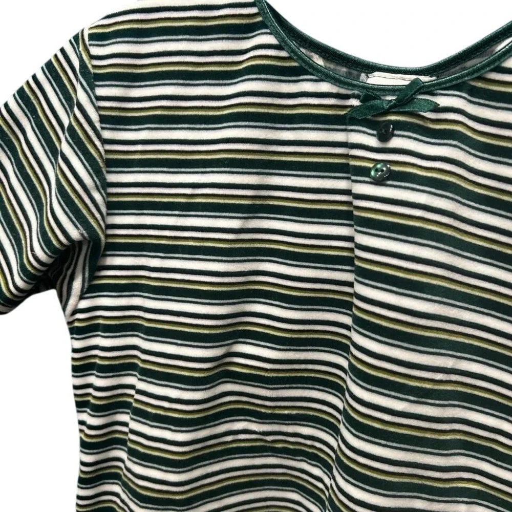 YOUTH/JUNIORS Y2K VELVET GREEN STRIPED BABY‎ TEE SIZE 12/14 OR ADULT XS